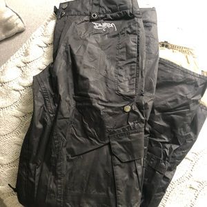 Burton Women’s Ski/Snowboard Pants